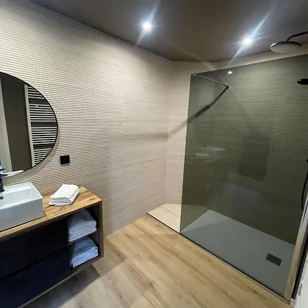 Magnifique 1 Apartment