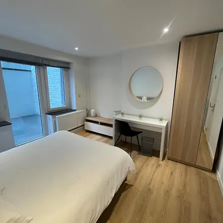 Magnifique 1 Apartment *